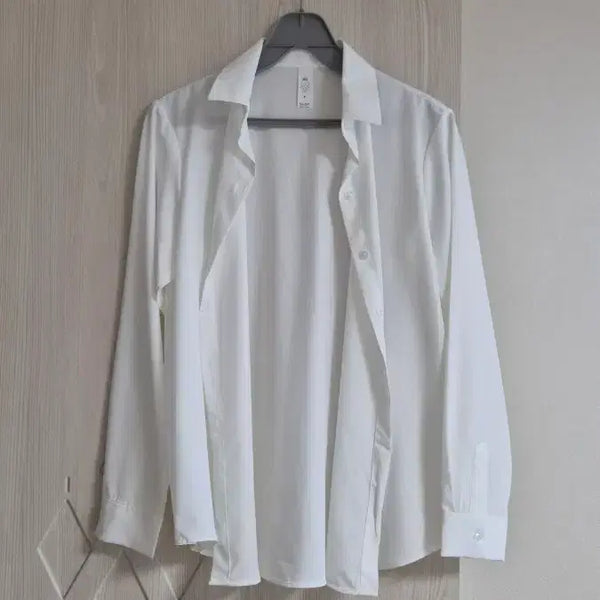 [BUNJANG] Women's White Shirt / 미사용 여자 화이트 셔츠