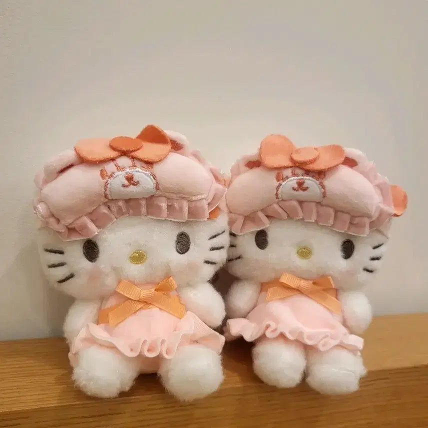[BUNJANG] Sanrio Hello Kitty Pajama Doll Keyring Set (2 Pieces) / 산리오 헬로키티 파자마 인형 키링 2개 세트