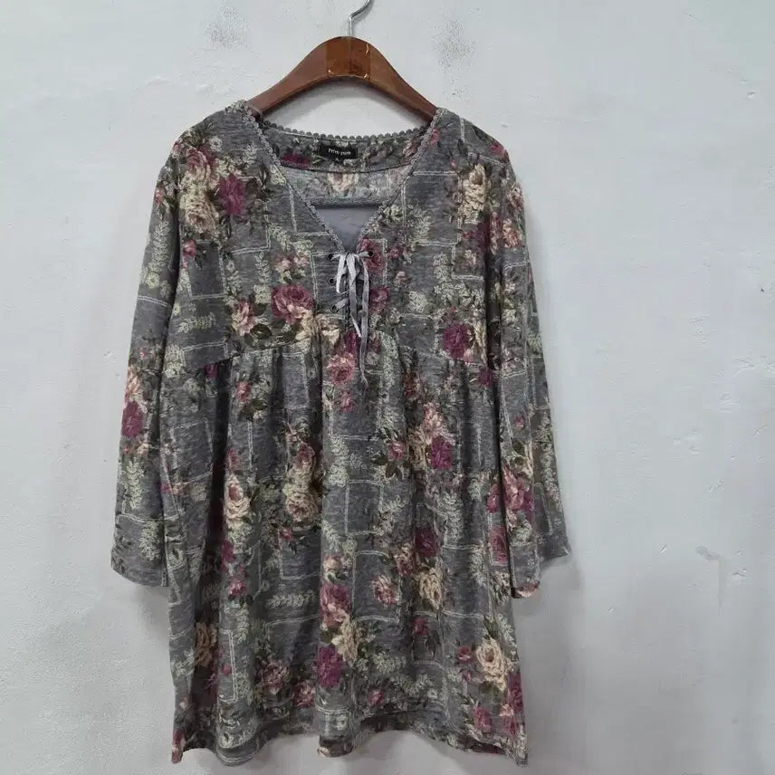 [BUNJANG] Prim Pure Floral Lace Blouse / Prim pure 플라워 블라우스