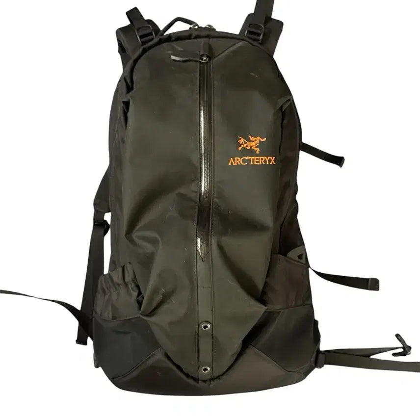 [BUNJANG] ARC'TERYX x BEAMS ARRO 22 Backpack (2020S) / ARC'TERYX x BEAMS 별주 ARRO 22 (2020S)