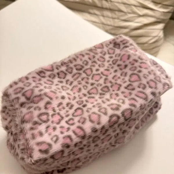 [BUNJANG] Pink Leopard Print Fur Pouch / 핑크 호피 파우치