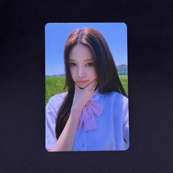 [BUNJANG] NMIXX NMIXX (Japanese Album) HANDLE WITH CARE Tower Records Exclusive Photocard Jiwoo / 이즈나 일본 앨범 HANDLE WITH CARE 덤핫 타워레코드 특전 포카 방지민