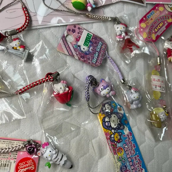 [BUNJANG] Vintage Hello Kitty Straps Bundle Set / 고전 키티스트랩 일괄 판매합니다!!