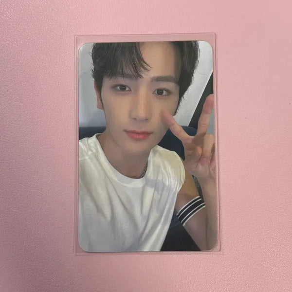 [BUNJANG] The Boyz Hyunjae Thrill-ing Everline POB Photocard / 더보이즈 현재 스릴라이드 에버라인 미공포 포카