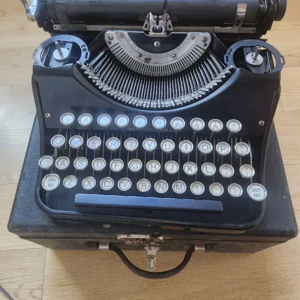[BUNJANG] Underwood Typewriter (1930s) / 언더우드 타자기 판매