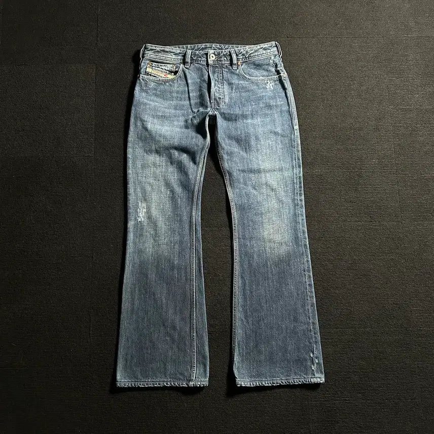 [BUNJANG] Diesel Jathan Low Rise Bootcut Denim Pants / 디젤 자탄 로우라이즈 부츠컷 데님 팬츠