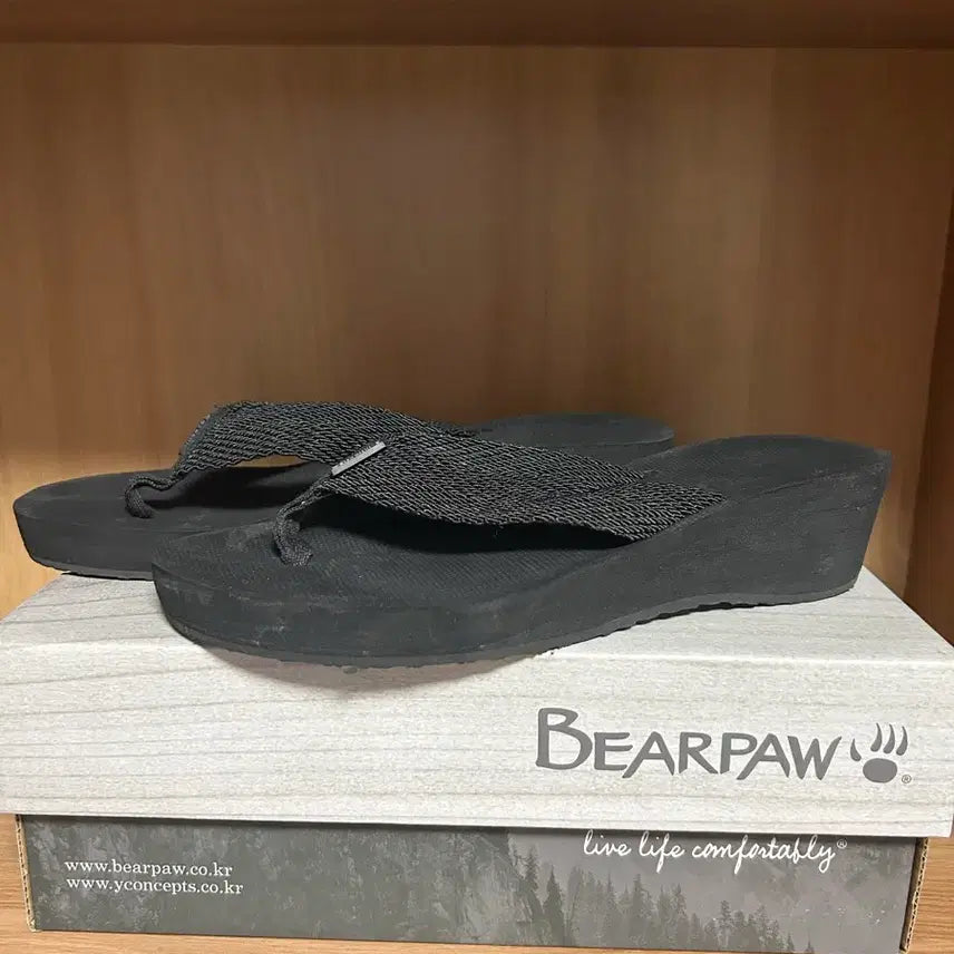[BUNJANG] Bearpaw Women's Height-Increasing Platform Flip-Flop Slippers / 베어파우 여성 키높이 플랫폼 쪼리 슬리퍼 레저 스포츠 서핑