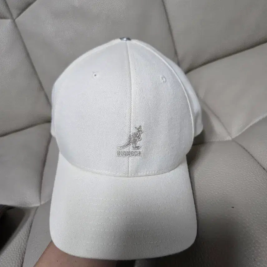 [BUNJANG] Kangol Cotton Ball Cap Beige / 캉골 코튼 볼캡 베이지