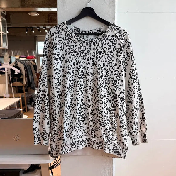 [BUNJANG] Balmain White Leopard Pattern Pocket Sweatshirt / 발망 화이트 레오파드 패턴 포켓 스웻셔츠