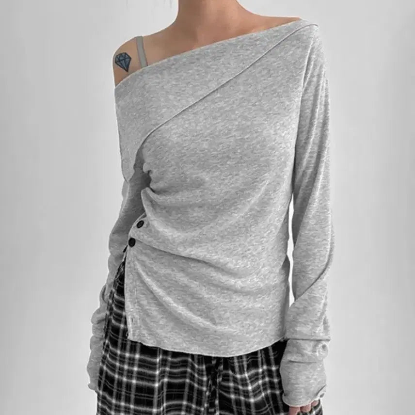 [BUNJANG] Off-the-Shoulder V-Neck Long-Sleeve Top / 오프숄더 브이넥 긴팔 그레이 블랙업
