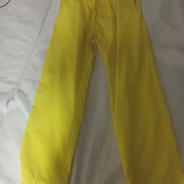 [BUNJANG] Unused Yellow Training Jogger Pants / 언유즈드 새바지