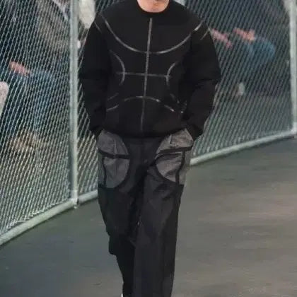 [BUNJANG] Givenchy FW14 Black Basketball Sweatshirt / [XS] 지방시 FW14 블랙 농구공 스웻셔츠
