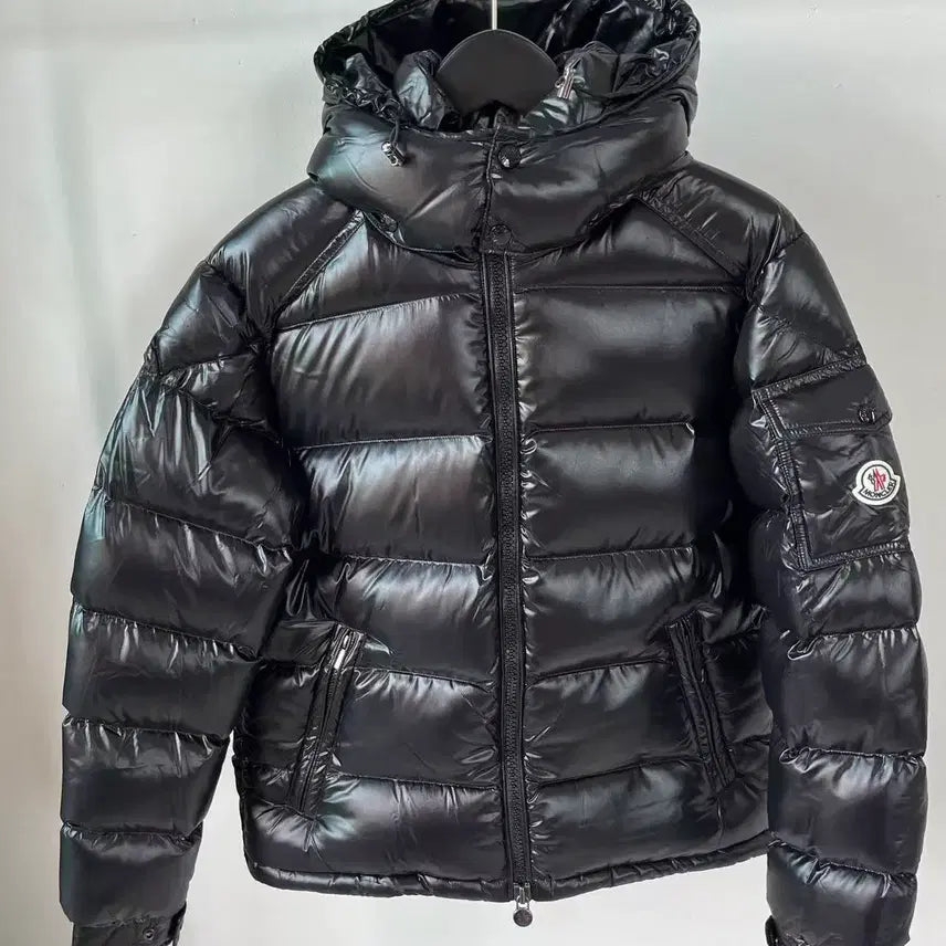[BUNJANG] Moncler Short Down Hooded Padded Jacket Black / 3사이즈 몽클레어 패딩 후드 쇼트 다운 블랙 선착적구매