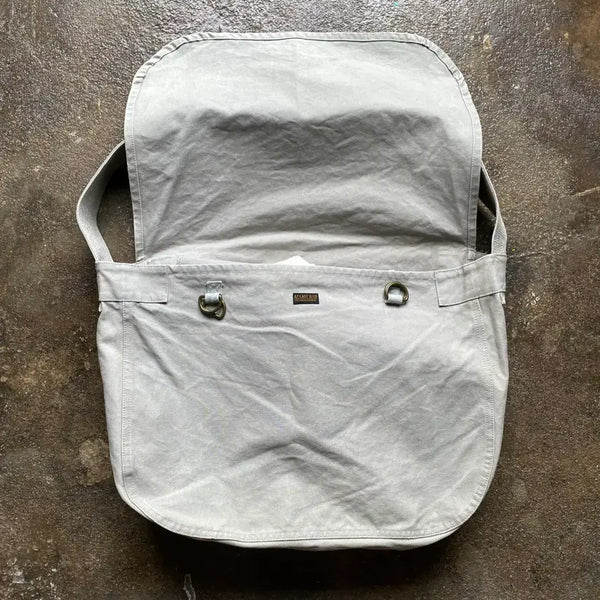 [BUNJANG] AT LAST & CO Messenger Bag / AT LAST & CO 엣라코 메신저백