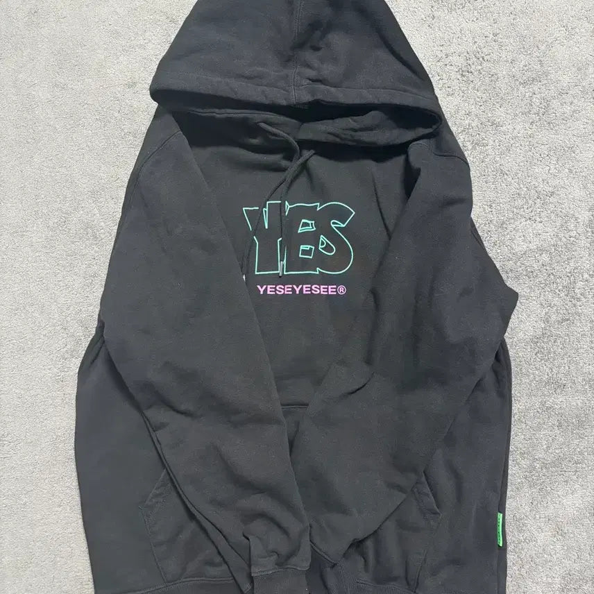 [BUNJANG] Yeseyesee L Black Hoodie / 예스아이씨 후드티 L