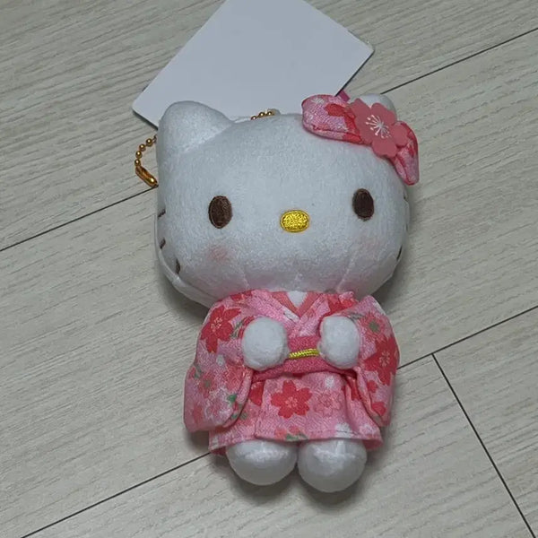 [BUNJANG] Hello Kitty Kimono Keychain / 돈키호테 기모노 키티키링
