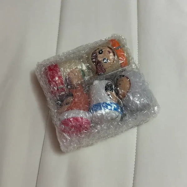 [BUNJANG] Crayon Shin-chan Sleeping Bag Figure Bundle Set / 짱구 침낭 피규어 일괄