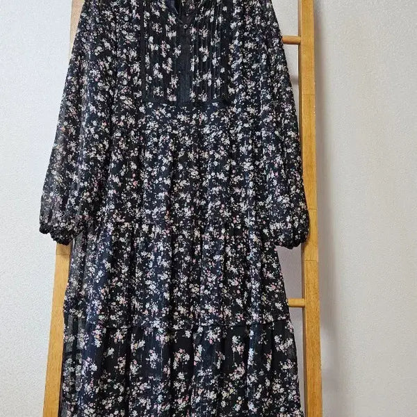 [BUNJANG] Thursday Island Long Dress Floral Pattern / 써스데이아일랜드 롱 원피스