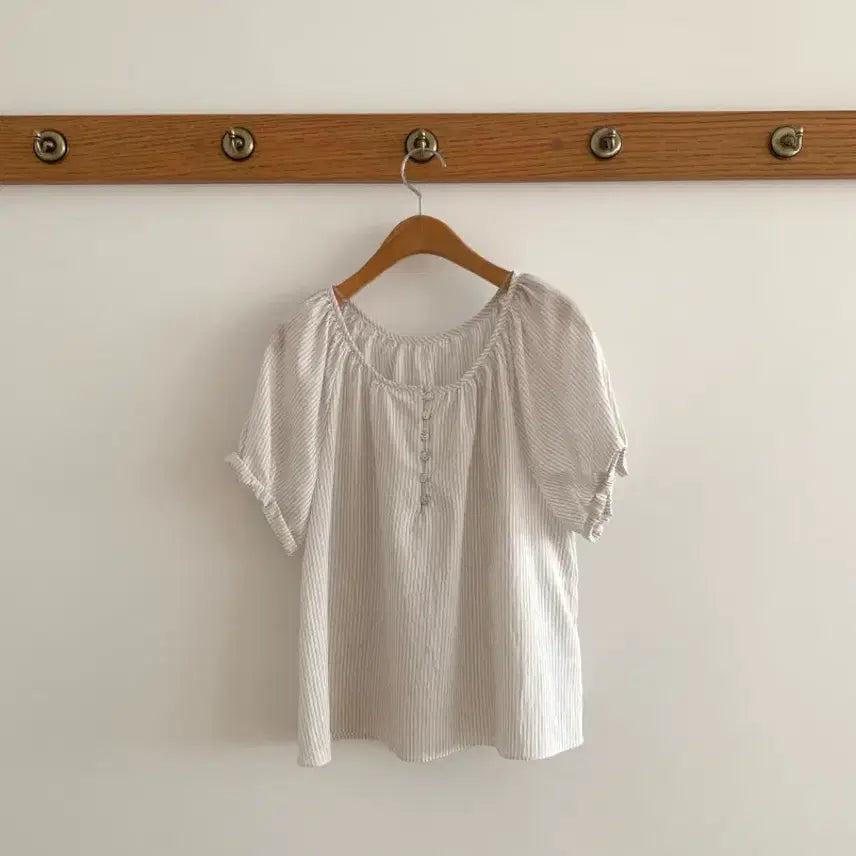 [BUNJANG] The Mercí Rolled-Sleeve Stripe Blouse / 무드더메르시 롤업 스트라이프 블라우스
