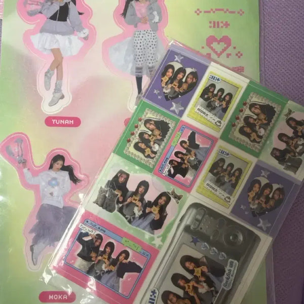 [BUNJANG] ILLIT x Rockfish Weatherwear Sticker Bundle Set / 아일릿 락피쉬 락피쉬웨더웨어 스티커 2장 일괄 이모이즈