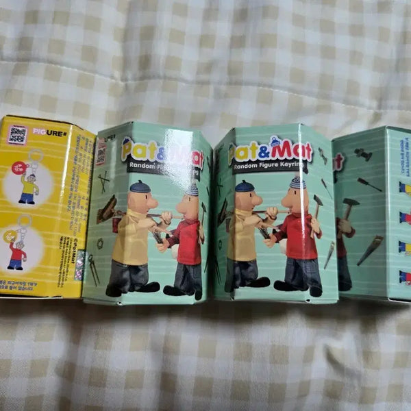 [BUNJANG] Pat & Mat Random Figure Keychain / Pat & Mat 랜덤 피규어 키링
