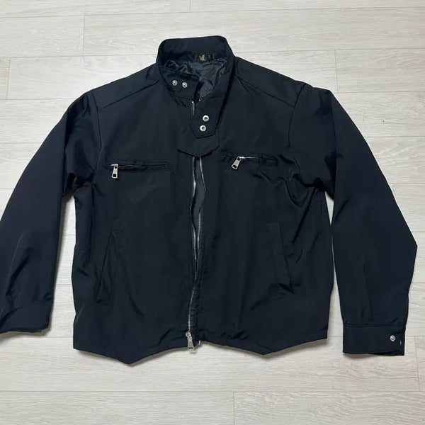 [BUNJANG] Lightweight Windbreaker Jacket - One Size (New) / 바람막이 점퍼 프리사이즈(새것)