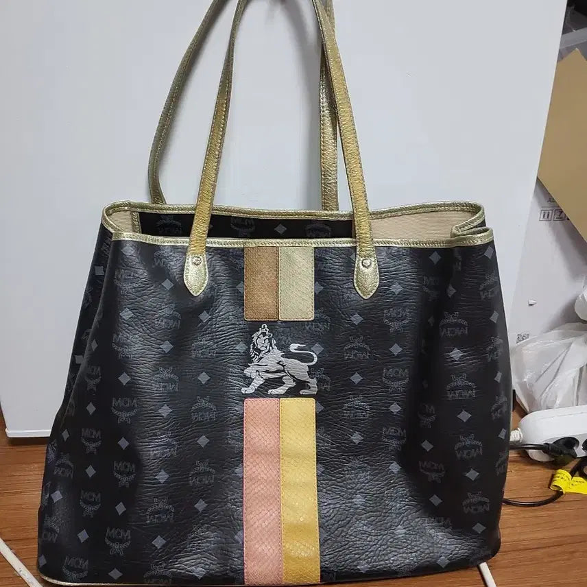 [BUNJANG] MCM Visetos Shopper Bag Black / MCM 가방 성주택 있어요