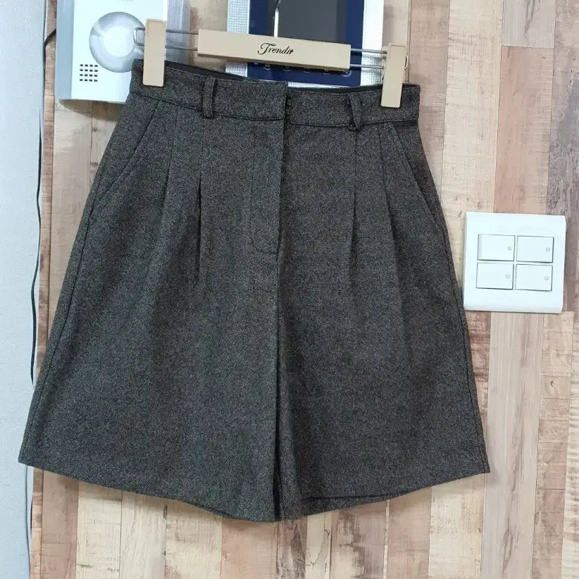 [BUNJANG] Miso Bermuda Shorts Brown / 미쏘 버뮤다팬츠