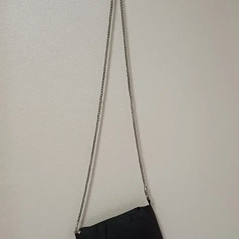 [BUNJANG] Black Chain Mini Crossbody Bag / 블랙 체인 미니 크로스백