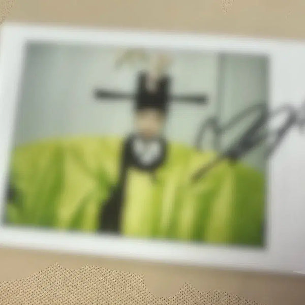 [BUNJANG] GFRIEND Yerin Signed Polaroid / 여자친구 예린 싸인폴라 팔아요