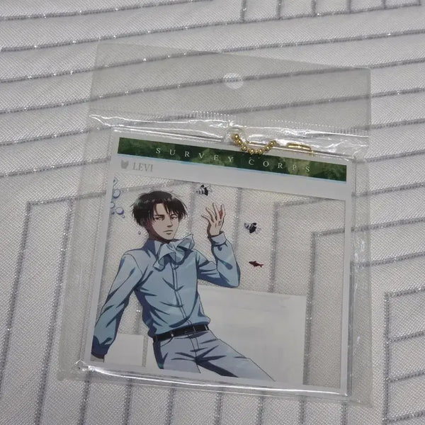 [BUNJANG] Attack on Titan Levi "Underwater Float" Big Acrylic Keychain / [미개봉] 진격의 거인 리바이 빅 아크릴 키체인 코단샤 정품