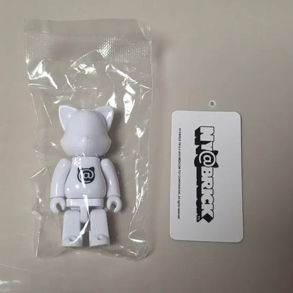 [BUNJANG] Bearbrick Series 32 SHUSH Bearbrick / 베어브릭 32탄 슈시 냐브릭