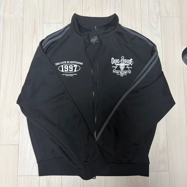 [BUNJANG] JLUV One More Track Jacket Gymwear / 제이엘브 원모어 트랙 자켓 짐웨어