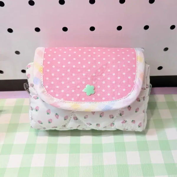 [BUNJANG] Handmade Pouch with Strawberry Pattern / 파우치  핸드메이드