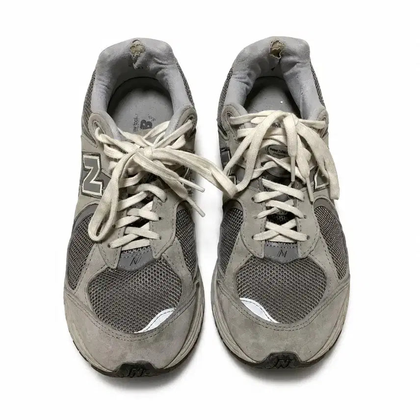 [BUNJANG] New Balance 2002R Grey Sneakers / 뉴발란스 2002R 그레이