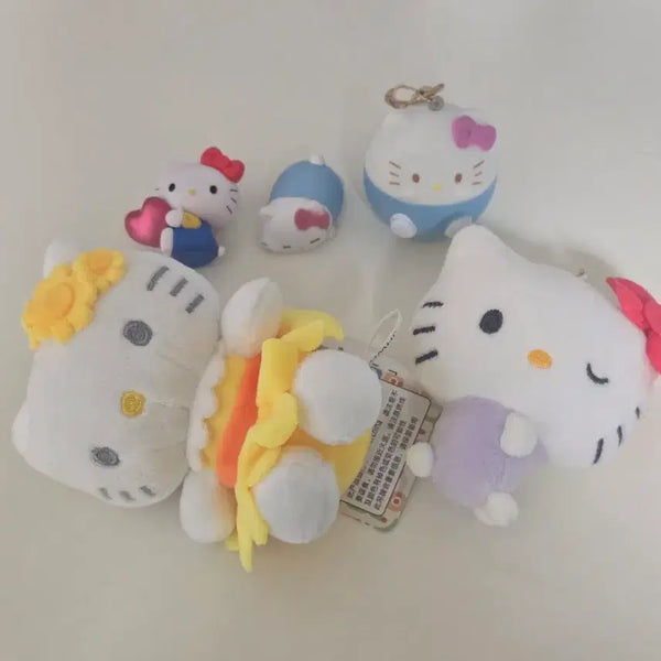 [BUNJANG] Sanrio Hello Kitty Figure Gacha Doll Bundle Set / 산리오 헬로키티 피규어 가챠 인형 솜인형 일괄