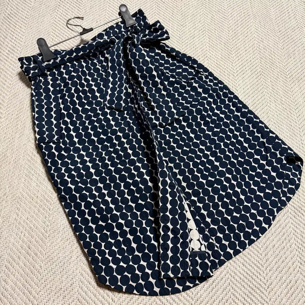 [BUNJANG] KUHO Dot Pattern Belt Skirt with Slit / 구호 KUHO 바스락 도트 패턴 벨트 스커트 트임 슬릿 치마 네이비 봄가을 간절기