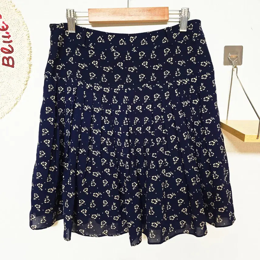 [BUNJANG] KiiS Pleated A-Line Mini Skirt Navy / 키이스 플리츠 미니스커트 66 A라인 네이비