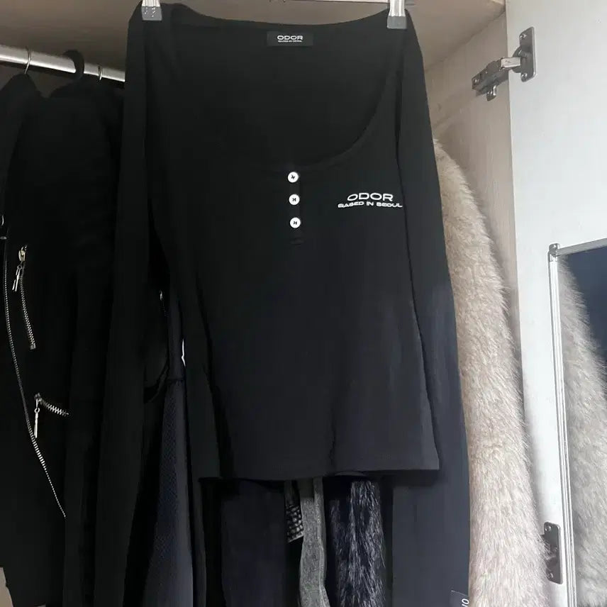 [BUNJANG] Odor Basic Long Sleeve Slim Fit T-Shirt / 오도어 기본 긴팔 슬림핏