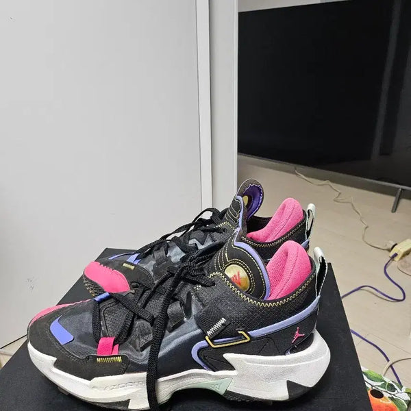 [BUNJANG] Nike Air Max Excee Multicolor Baseball Cleats - 295mm / 나이키 에어맥스 엑시 멀티컬러 야구화 295mm 상태매우좋음