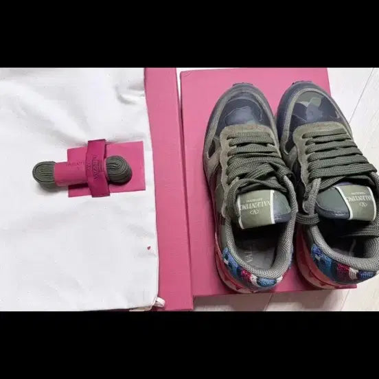 [BUNJANG] Valentino Camouflage Speed Runner Sneakers / 발렌티노정품 스피드러너 카모플라주 240