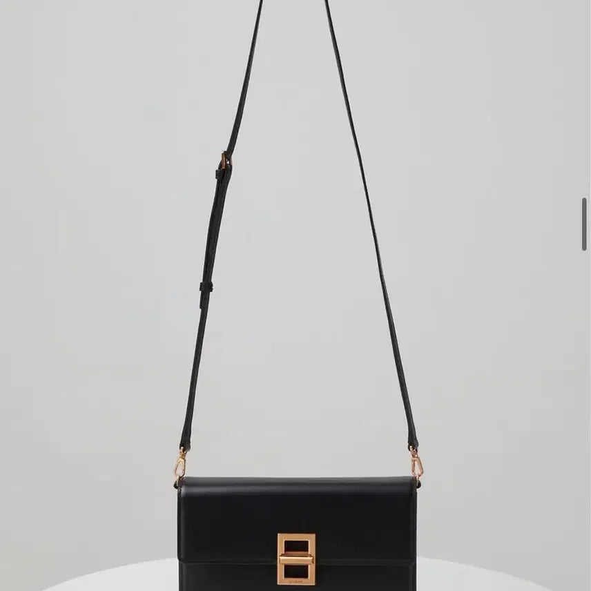 [BUNJANG] Couronne Munpops Cross 23 Bag / 쿠론 문팝스 크로스 23 백