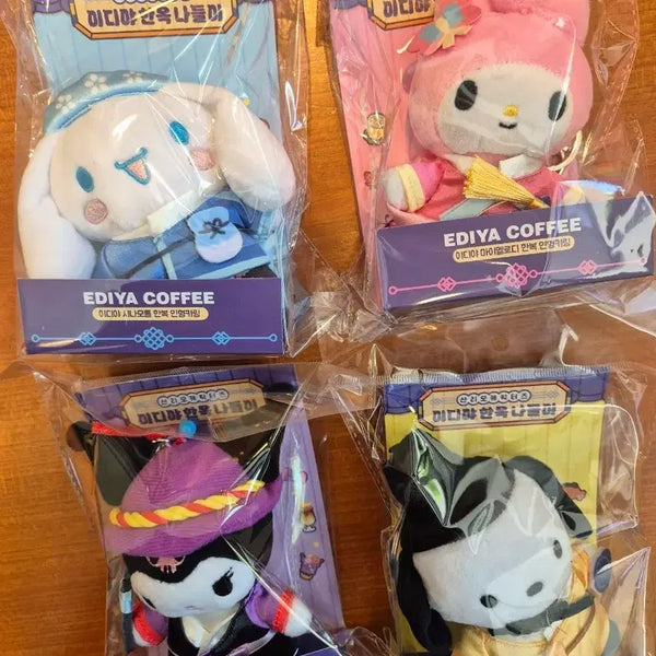 [BUNJANG] Sanrio Characters Ediya Hanbok Doll Keyring Set / 산리오 캐릭터즈 이디야 한복인형 키링 (시나모롤/마이멜로디/쿠로미/포차코)