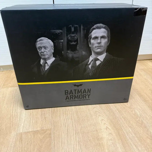 [BUNJANG] Hot Toys MMS236 Batman Armory 4-Type Set / 핫토이 mms236 배트맨 아머리4종 판매해요