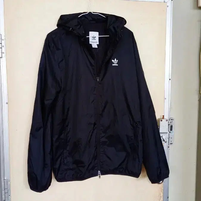 [BUNJANG] Adidas Men's Fall Jacket Size 100 / 아디다스남성가을자켓100싸이즈새옷