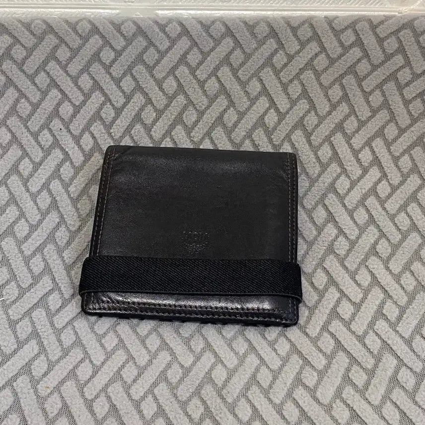 [BUNJANG] MCM Leather Bifold Wallet / 엠씨엠 mcm 가죽 지갑 반지갑