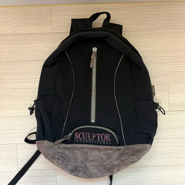 [BUNJANG] Sculptor Oldschool Slouchy Backpack Black / 스컬프터 올드스쿨 슬라우치 백팩 블랙 검정 Oldschool Slouchy Backpack Black