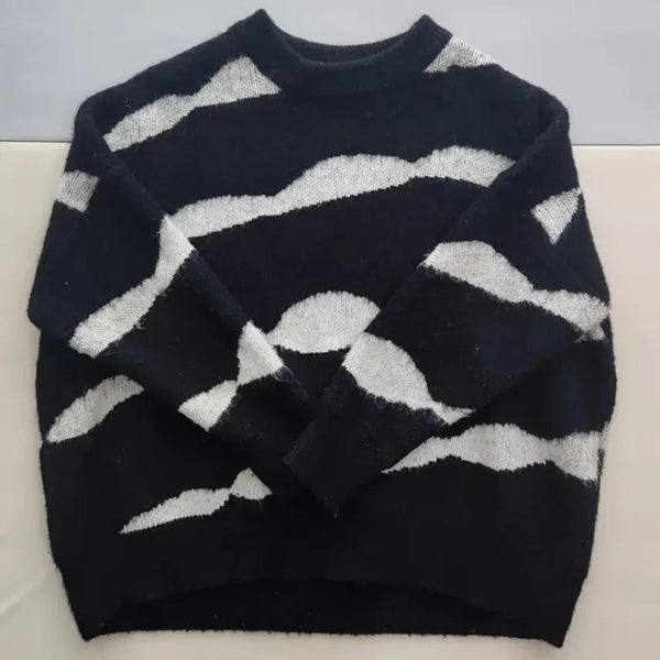 [BUNJANG] Oversized Round Neck Knit Sweater / 오버핏 라운드넥 니트 스웨터