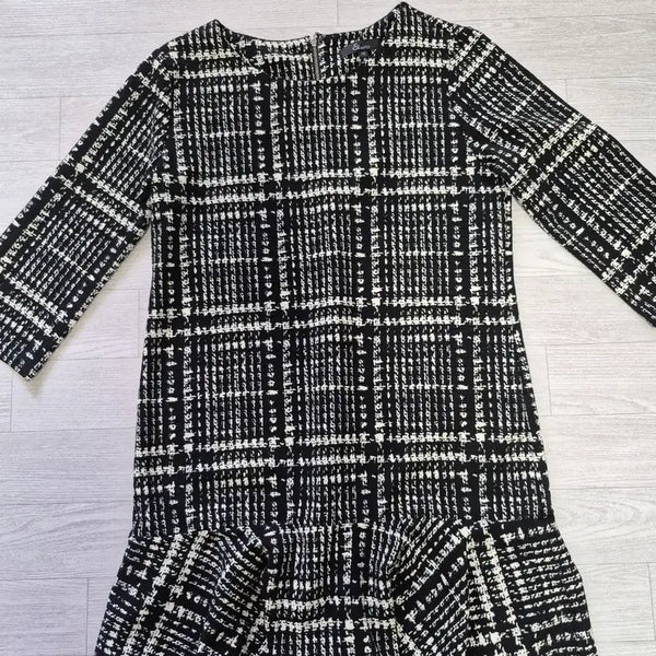 [BUNJANG] Check Pattern Midi Dress with Frill Detail / 원피스