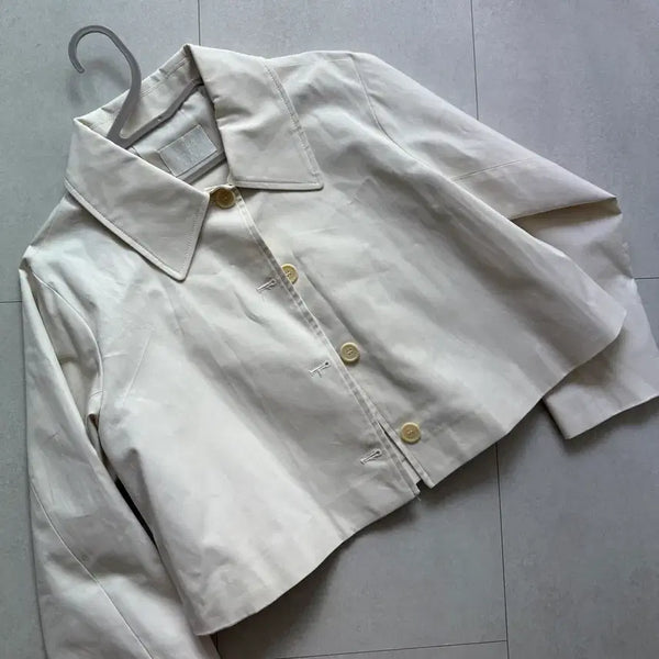 [BUNJANG] Ivory Trench Short Coat / 아이보리 트렌치 숏코트